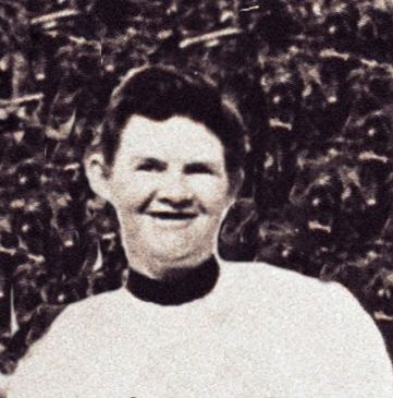 Emilie Joan Smale c.1915