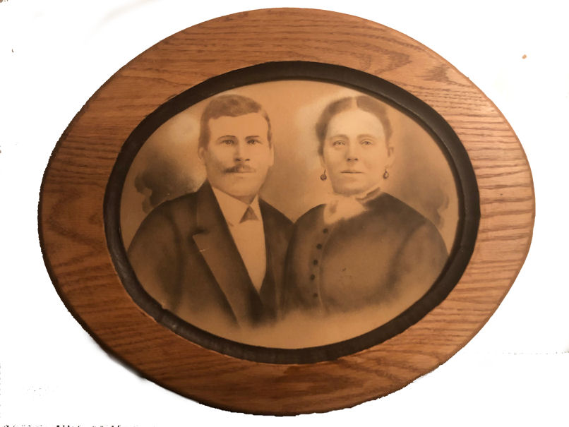 Portrait Picture of Alex and Eliza